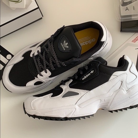 NWT adidas Falcon Oreo - Picture 6 of 9
